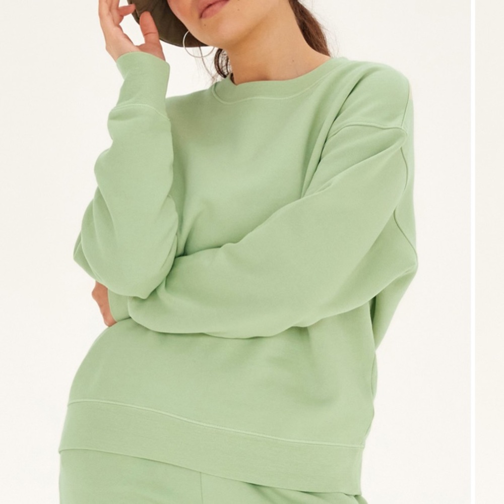 Girlfriend Collective Classic Sweatshirt